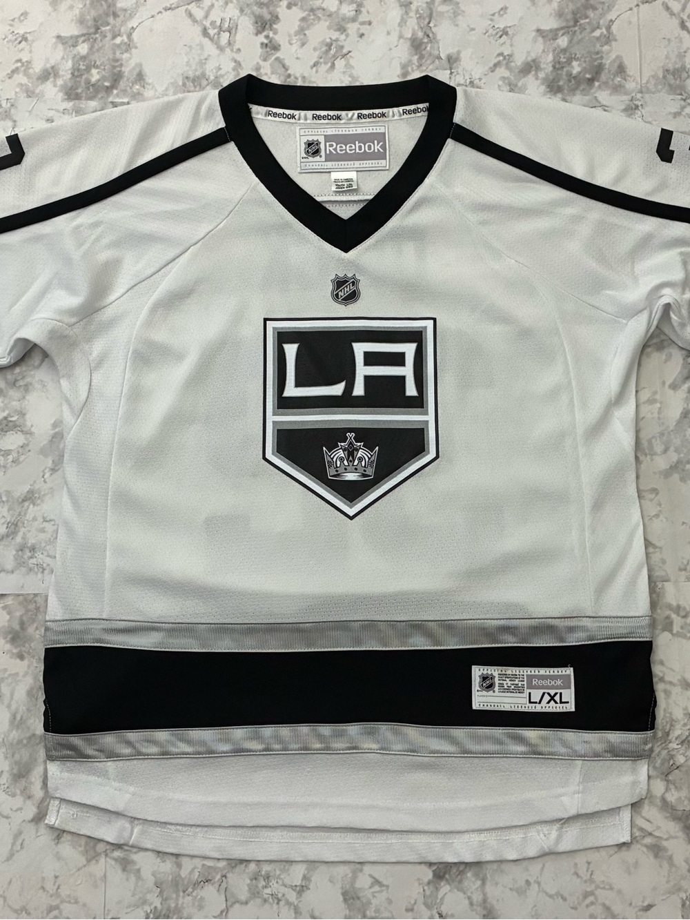 Reebok Premier Youth L/XL Jonathan Quick Los Angeles Kings White Away Jersey